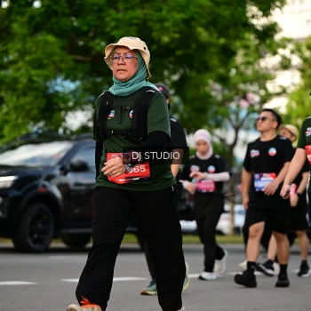 Runner Photo 4034776