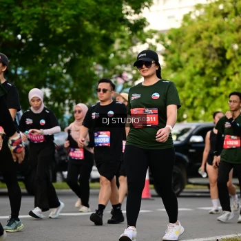 Runner Photo 4034793
