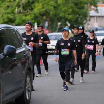 Runner Photo 4034846