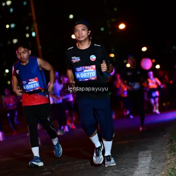 Runner Photo 4034850