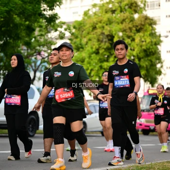 Runner Photo 4034935