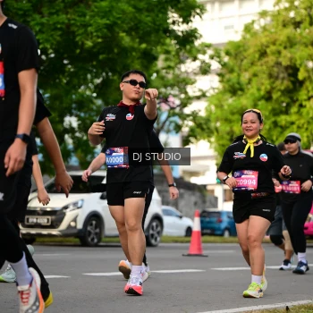 Runner Photo 4035057