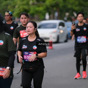 Runner Photo 4035060