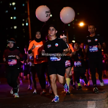 Runner Photo 4035063