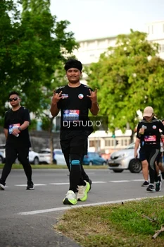 Runner Photo 4035137
