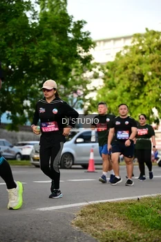 Runner Photo 4035152