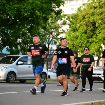 Runner Photo 4035165
