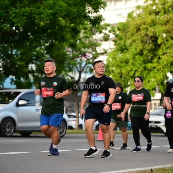 Runner Photo 4035179