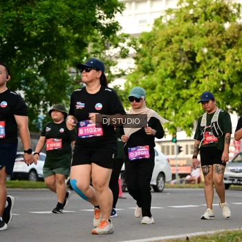 Runner Photo 4035189