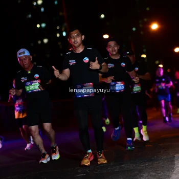 Runner Photo 4035314