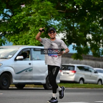 Runner Photo 4035316
