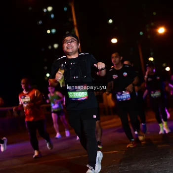 Runner Photo 4035317