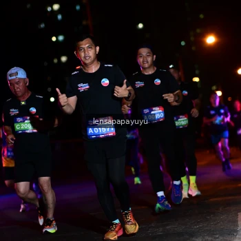 Runner Photo 4035335
