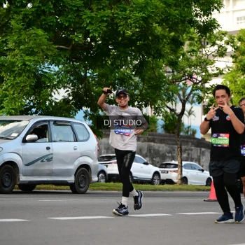 Runner Photo 4035345