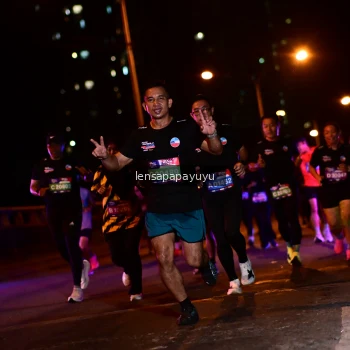 Runner Photo 4035360