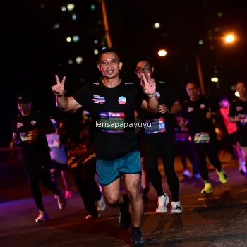 Runner Photo 4035371