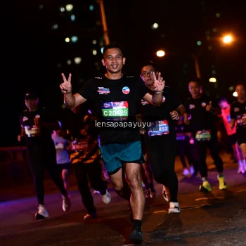 Runner Photo 4035383