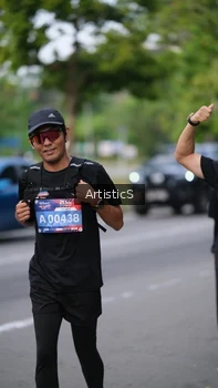 Runner Photo 4035413