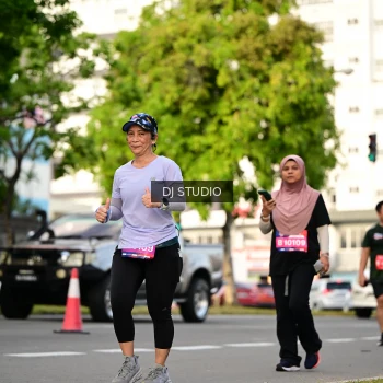 Runner Photo 4035449