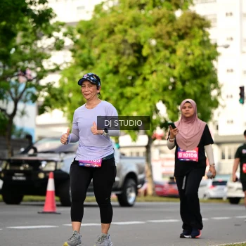 Runner Photo 4035450