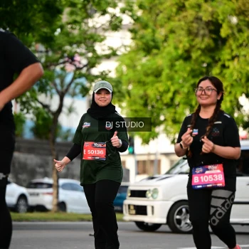 Runner Photo 4035453