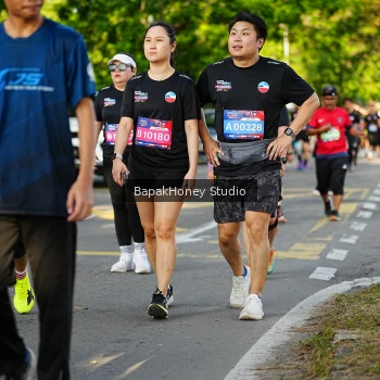 Runner Photo 4035465