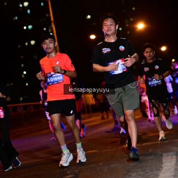 Runner Photo 4035468