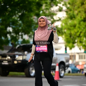 Runner Photo 4035473