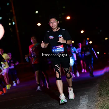 Runner Photo 4035497