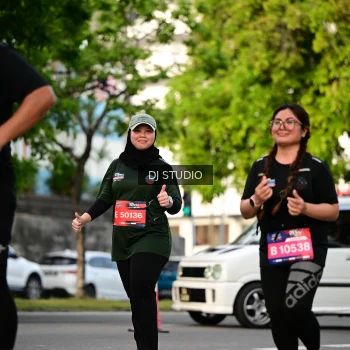 Runner Photo 4035511