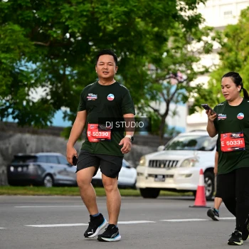 Runner Photo 4035543