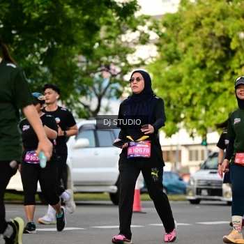 Runner Photo 4035579