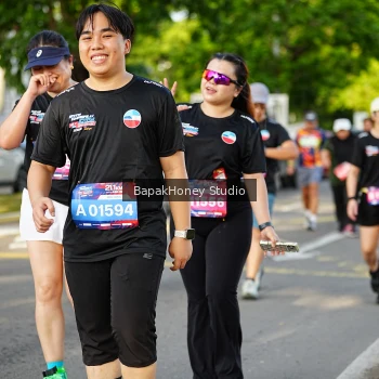 Runner Photo 4035619