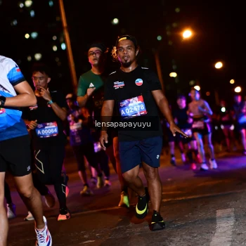 Runner Photo 4035684