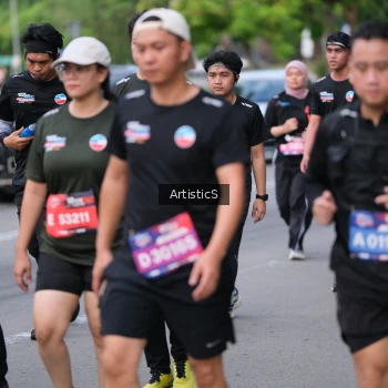 Runner Photo 4035707