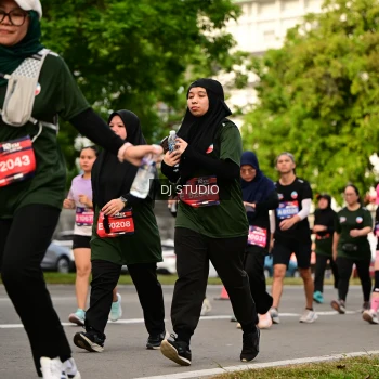 Runner Photo 4035750