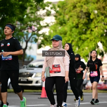 Runner Photo 4035755