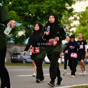 Runner Photo 4035757