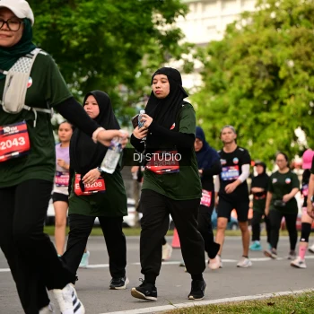 Runner Photo 4035759