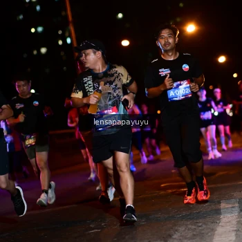 Runner Photo 4035763