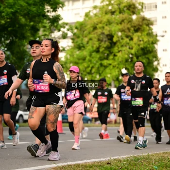 Runner Photo 4035764