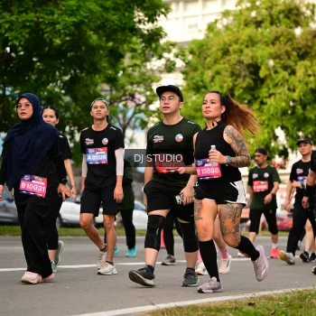 Runner Photo 4035768