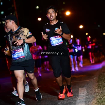 Runner Photo 4035771