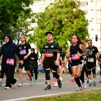 Runner Photo 4035773