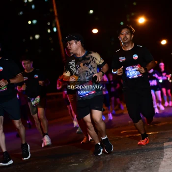 Runner Photo 4035774