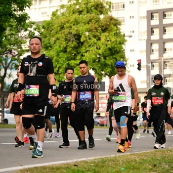 Runner Photo 4035796