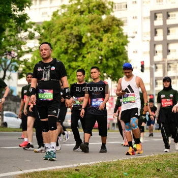 Runner Photo 4035799