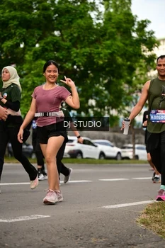 Runner Photo 4035951
