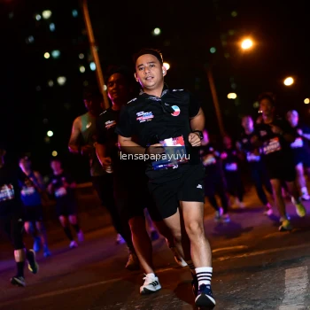 Runner Photo 4036042