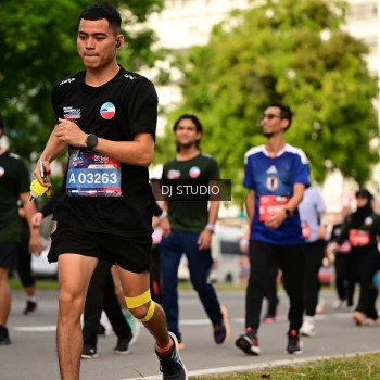 Runner Photo 4036057